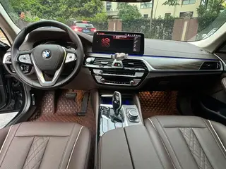 BMW 5 Series 2022 530Li Leading Type Luxury Set interior photo 8 BMW 5 Series 2022 530Li Leading Type Luxury Set interior photo 8