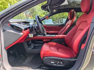 Xiaomi Auto SU7 2024 Versión de larga duración estándar de tracción trasera exterior foto 5 Xiaomi Auto SU7 2024 Versión de larga duración estándar de tracción trasera exterior foto 5
