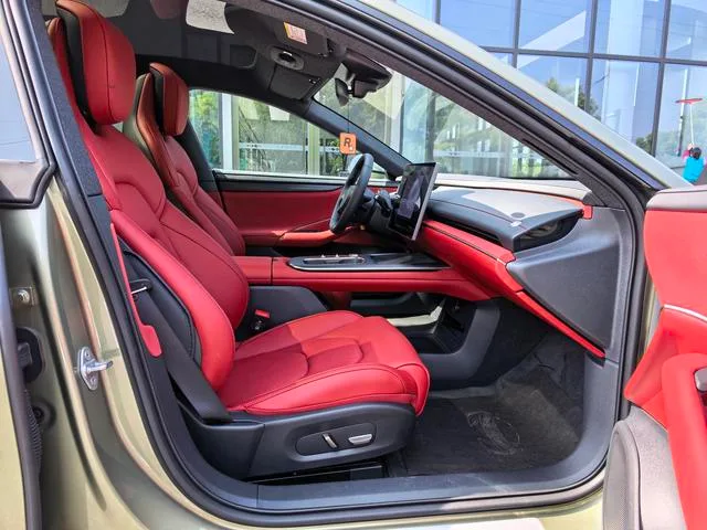 Xiaomi Auto SU7 2024 Versión de larga duración estándar de tracción trasera exterior foto 7 Xiaomi Auto SU7 2024 Versión de larga duración estándar de tracción trasera exterior foto 7