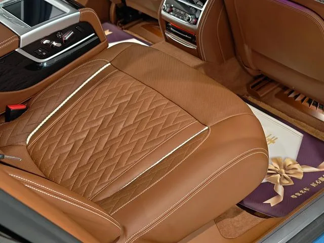 BMW 7 Series 2021 740Li xDrive Административный тип Роскошный набор интерьер фото 15 BMW 7 Series 2021 740Li xDrive Административный тип Роскошный набор интерьер фото 15