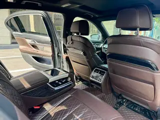 BMW 7 Series 2021 740Li Leader M Ensemble de sport extérieur photo 7 BMW 7 Series 2021 740Li Leader M Ensemble de sport extérieur photo 7
