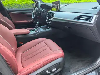 BMW 5 Series 2023 Reforma 530Li Líder M Conjunto deportivo interior foto 10 BMW 5 Series 2023 Reforma 530Li Líder M Conjunto deportivo interior foto 10