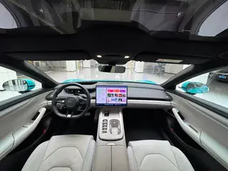 Xiaomi Auto SU7 2024 Four-wheel drive long endurance Max version interior photo 12 Xiaomi Auto SU7 2024 Four-wheel drive long endurance Max version interior photo 12