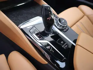 BMW 6 Series GT 2021 Reforma 630i M Conjunto deportivo interior foto 13 BMW 6 Series GT 2021 Reforma 630i M Conjunto deportivo interior foto 13