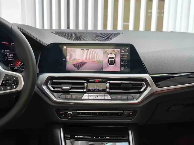 BMW 3 Series 2022 Restyling 320Li M Sports suit interior photo 11 BMW 3 Series 2022 Restyling 320Li M Sports suit interior photo 11