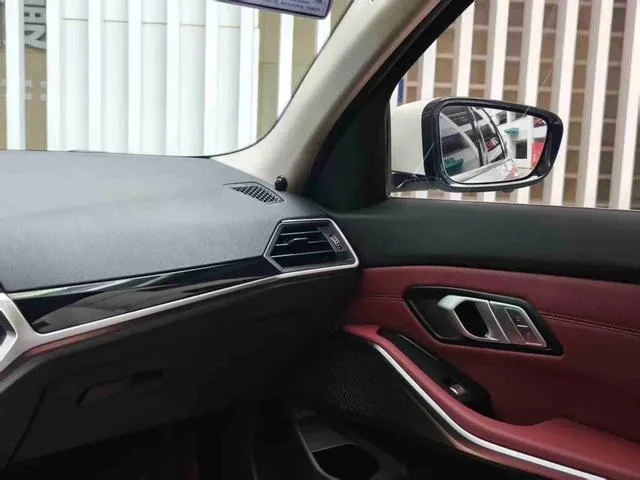 BMW 3 Series 2022 Restyling 320Li M Sports suit interior photo 12 BMW 3 Series 2022 Restyling 320Li M Sports suit interior photo 12