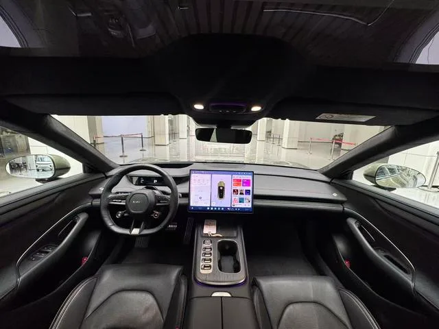 Xiaomi Auto SU7 2024 Duración de la batería con tracción en las cuatro ruedas Max Edición interior foto 12 Xiaomi Auto SU7 2024 Duración de la batería con tracción en las cuatro ruedas Max Edición interior foto 12
