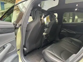 Xiaomi Auto SU7 2024 Duración de la batería con tracción en las cuatro ruedas Max Edición interior foto 14 Xiaomi Auto SU7 2024 Duración de la batería con tracción en las cuatro ruedas Max Edición interior foto 14