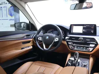 BMW 6 Series GT 2021 630i Роскошный дизайнерский набор интерьер фото 15
