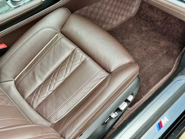 BMW 7 Series 2021 730Li M Sports suit exterior photo 7 BMW 7 Series 2021 730Li M Sports suit exterior photo 7