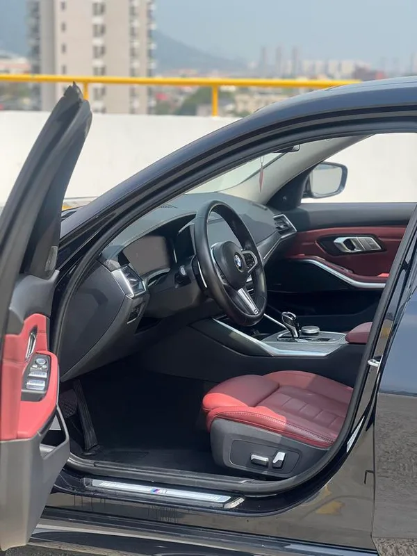 BMW 3 Series 2021 Restyling 325Li M Sports Night Suit interior photo 7 BMW 3 Series 2021 Restyling 325Li M Sports Night Suit interior photo 7
