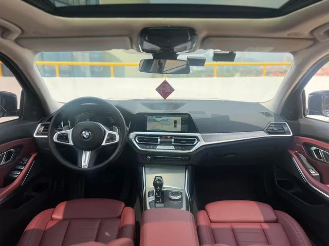 BMW 3 Series 2021 Restyling 325Li M Sports Night Suit interior photo 12 BMW 3 Series 2021 Restyling 325Li M Sports Night Suit interior photo 12