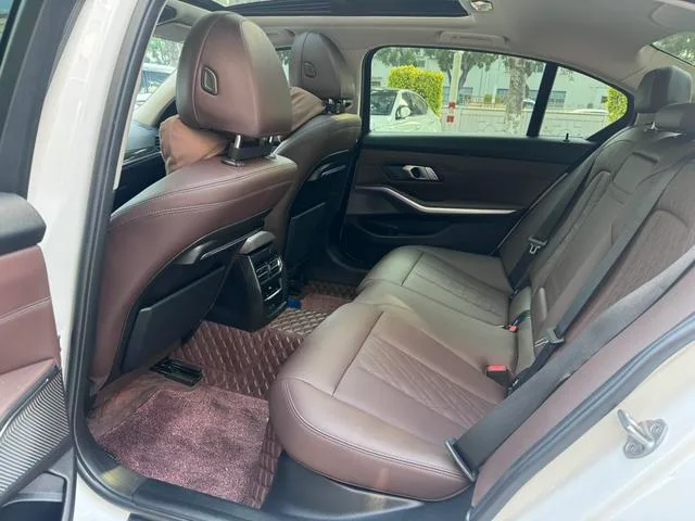 BMW 3 Series 2022 325Li M Sports suit interior photo 8 BMW 3 Series 2022 325Li M Sports suit interior photo 8