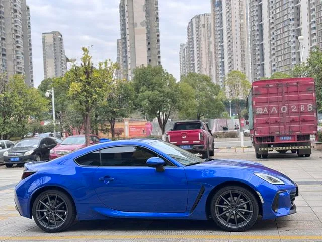 Subaru BRZ 2022 2.4L Manual version exterior photo 2 Subaru BRZ 2022 2.4L Manual version exterior photo 2