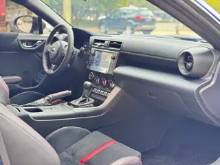 Subaru BRZ 2022 2.4L Manual version interior photo 9 Subaru BRZ 2022 2.4L Manual version interior photo 9