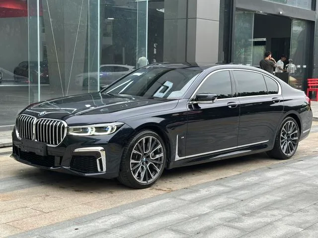 BMW 7 Series 2022 740Li Tipo de lujo M Conjunto deportivo exterior foto 1 BMW 7 Series 2022 740Li Tipo de lujo M Conjunto deportivo exterior foto 1