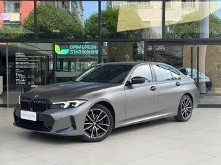 BMW 3 Series 2023 325Li M Sports suit