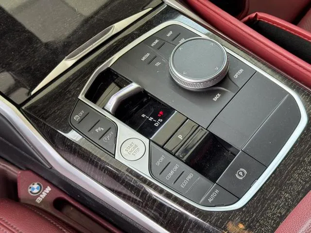BMW 3 Series 2023 325Li M Sports suit interior photo 10
