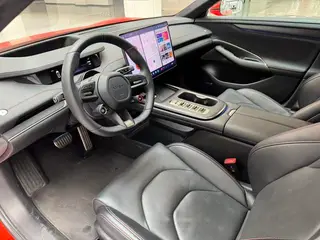 Xiaomi Auto SU7 2024 Four-wheel drive long endurance Max version interior photo 11 Xiaomi Auto SU7 2024 Four-wheel drive long endurance Max version interior photo 11