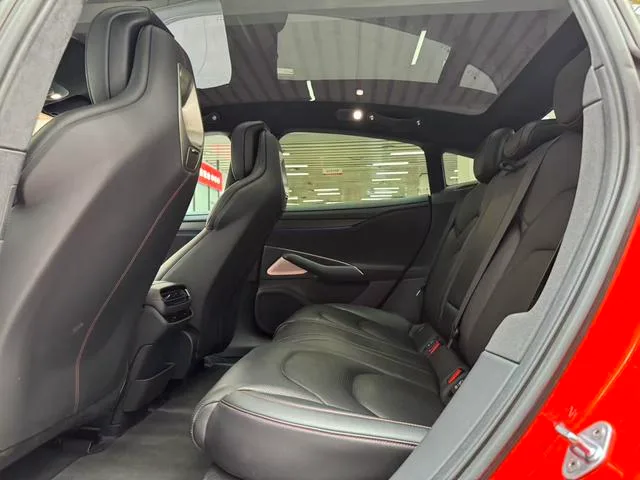 Xiaomi Auto SU7 2024 Four-wheel drive long endurance Max version interior photo 15 Xiaomi Auto SU7 2024 Four-wheel drive long endurance Max version interior photo 15