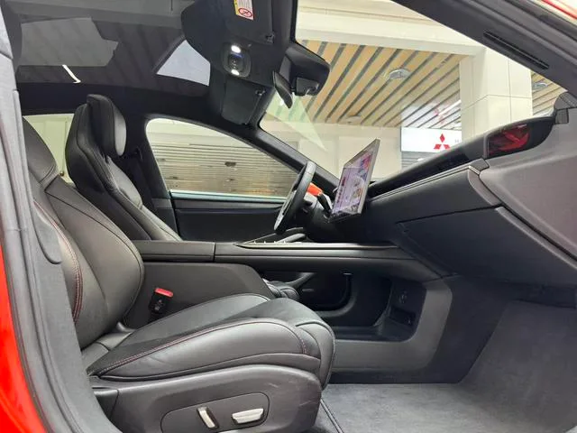Xiaomi Auto SU7 2024 Four-wheel drive long endurance Max version interior photo 16 Xiaomi Auto SU7 2024 Four-wheel drive long endurance Max version interior photo 16