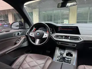 BMW X5 2022 xDrive 30Li Type de luxe M Ensemble de sport intérieur photo 8 BMW X5 2022 xDrive 30Li Type de luxe M Ensemble de sport intérieur photo 8