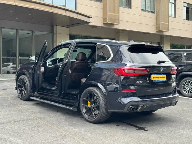 BMW X5 2022 xDrive 30Li Type de luxe M Ensemble de sport intérieur photo 10 BMW X5 2022 xDrive 30Li Type de luxe M Ensemble de sport intérieur photo 10