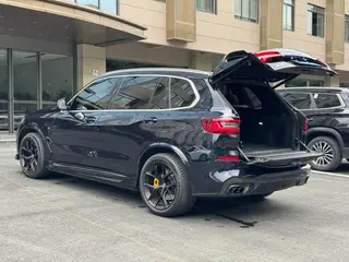 BMW X5 2022 xDrive 30Li Type de luxe M Ensemble de sport intérieur photo 11 BMW X5 2022 xDrive 30Li Type de luxe M Ensemble de sport intérieur photo 11