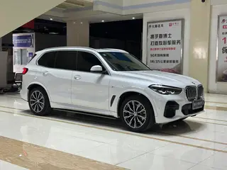 BMW X5 2022 xDrive30i M Sports suit exterior photo 3 BMW X5 2022 xDrive30i M Sports suit exterior photo 3