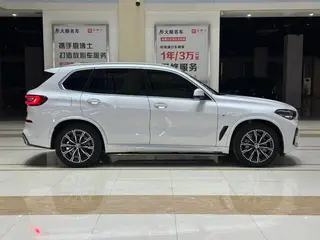 BMW X5 2022 xDrive30i M Sports suit exterior photo 4 BMW X5 2022 xDrive30i M Sports suit exterior photo 4