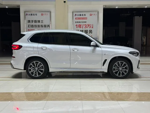 BMW X5 2022 xDrive30i M Sports suit exterior photo 4 BMW X5 2022 xDrive30i M Sports suit exterior photo 4