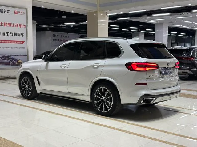 BMW X5 2022 xDrive30i M Sports suit exterior photo 8 BMW X5 2022 xDrive30i M Sports suit exterior photo 8