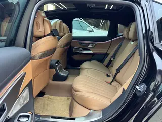 Mercedes-Benz E-Class 2025 Restyling E 300 L Fashionable Passenger car interior photo 10 Mercedes-Benz E-Class 2025 Restyling E 300 L Fashionable Passenger car interior photo 10
