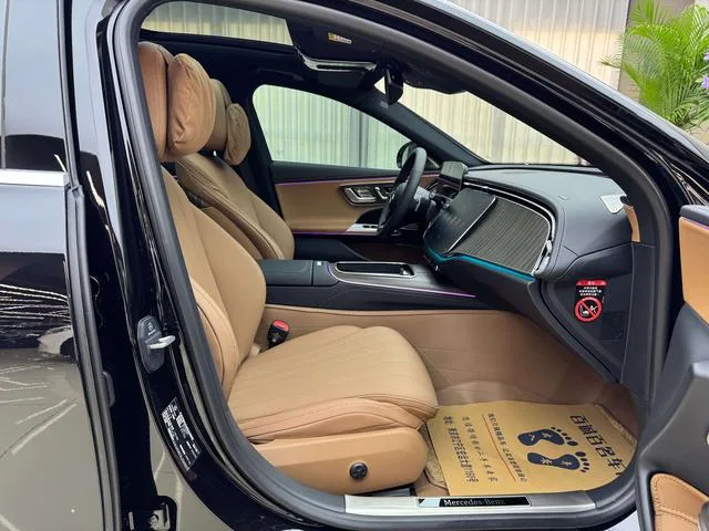 Mercedes-Benz E-Class 2025 Restyling E 300 L Fashionable Passenger car interior photo 12 Mercedes-Benz E-Class 2025 Restyling E 300 L Fashionable Passenger car interior photo 12