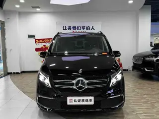Mercedes-Benz V-Class 2022 V 260 Versión de lujo exterior foto 3 Mercedes-Benz V-Class 2022 V 260 Versión de lujo exterior foto 3