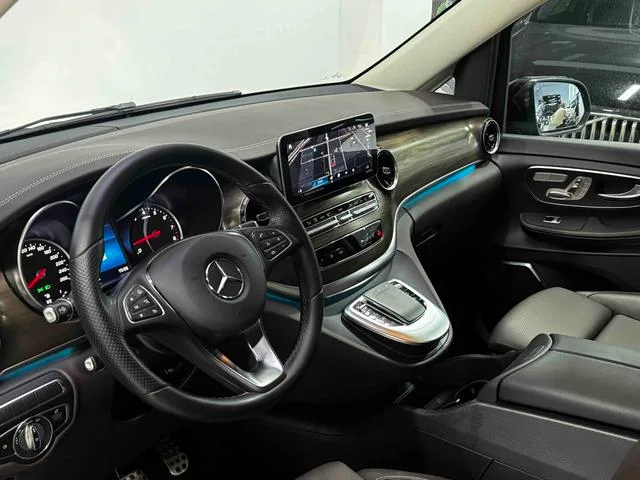 Mercedes-Benz V-Class 2022 V 260 Versión de lujo exterior foto 9 Mercedes-Benz V-Class 2022 V 260 Versión de lujo exterior foto 9