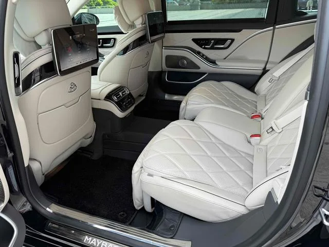Mercedes-Benz Mercedes-Maybach S-Class 2024 Restyling S 480 4MATIC interior photo 7 Mercedes-Benz Mercedes-Maybach S-Class 2024 Restyling S 480 4MATIC interior photo 7