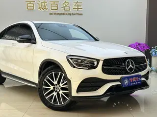 Mercedes-Benz GLC Coupe 2023 GLC 300 4MATIC Coupé SUV exterior foto 4 Mercedes-Benz GLC Coupe 2023 GLC 300 4MATIC Coupé SUV exterior foto 4