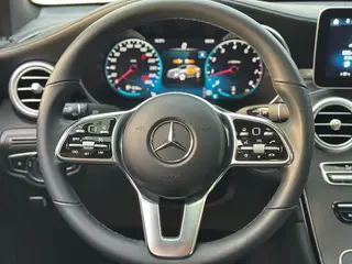 Mercedes-Benz GLC Coupe 2023 GLC 300 4MATIC Coupé SUV interior foto 18 Mercedes-Benz GLC Coupe 2023 GLC 300 4MATIC Coupé SUV interior foto 18