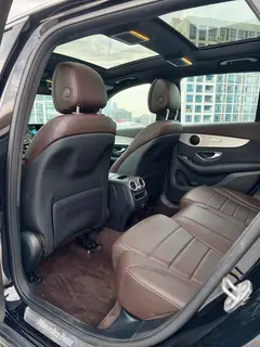 Mercedes-Benz GLC 2021 GLC 260 L 4MATIC Dinámico interior foto 13 Mercedes-Benz GLC 2021 GLC 260 L 4MATIC Dinámico interior foto 13