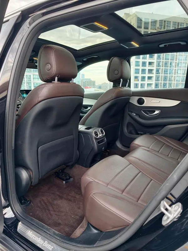Mercedes-Benz GLC 2021 GLC 260 L 4MATIC Dinámico interior foto 13 Mercedes-Benz GLC 2021 GLC 260 L 4MATIC Dinámico interior foto 13