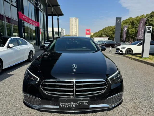 Mercedes-Benz E-Class 2023 E 300 L Luxury type Passenger car exterior photo 2 Mercedes-Benz E-Class 2023 E 300 L Luxury type Passenger car exterior photo 2