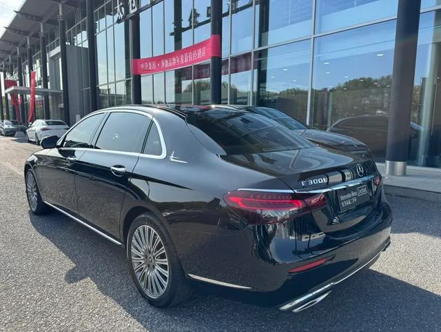 Mercedes-Benz E-Class 2023 E 300 L Luxury type Passenger car exterior photo 4 Mercedes-Benz E-Class 2023 E 300 L Luxury type Passenger car exterior photo 4