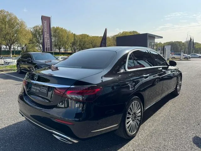 Mercedes-Benz E-Class 2023 E 300 L Luxury type Passenger car exterior photo 6 Mercedes-Benz E-Class 2023 E 300 L Luxury type Passenger car exterior photo 6