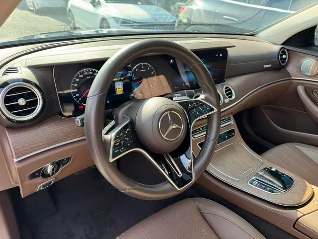 Mercedes-Benz E-Class 2023 E 300 L Luxury type Passenger car interior photo 10 Mercedes-Benz E-Class 2023 E 300 L Luxury type Passenger car interior photo 10
