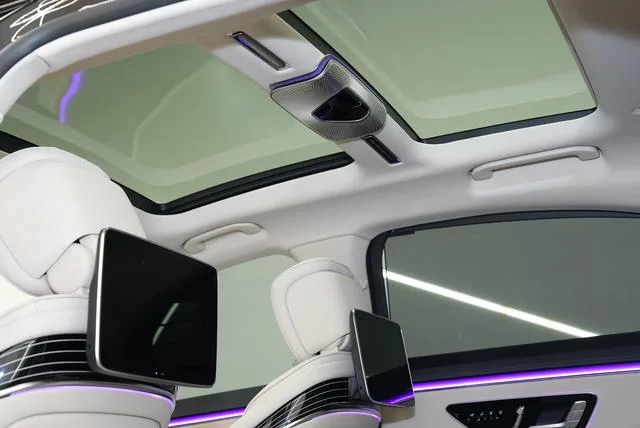 Mercedes-Benz S-Class 2022 S 450 L 4MATIC interior photo 15 Mercedes-Benz S-Class 2022 S 450 L 4MATIC interior photo 15