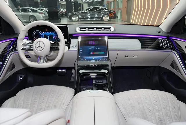Mercedes-Benz S-Class 2022 S 450 L 4MATIC interior photo 18 Mercedes-Benz S-Class 2022 S 450 L 4MATIC interior photo 18