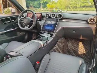 Mercedes-Benz C-Class 2023 Second change C 260 L Sports version interior photo 15 Mercedes-Benz C-Class 2023 Second change C 260 L Sports version interior photo 15