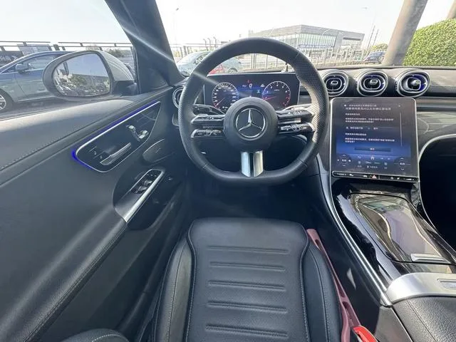 Mercedes-Benz C-Class 2025 C 260 L Sports version exterior photo 5 Mercedes-Benz C-Class 2025 C 260 L Sports version exterior photo 5