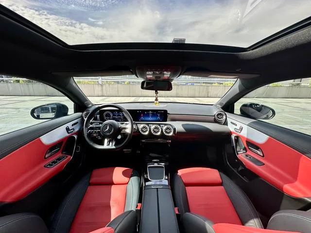Mercedes-Benz A-Class AMG 2024 Restyling AMG A 35 L 4MATIC interior photo 12 Mercedes-Benz A-Class AMG 2024 Restyling AMG A 35 L 4MATIC interior photo 12